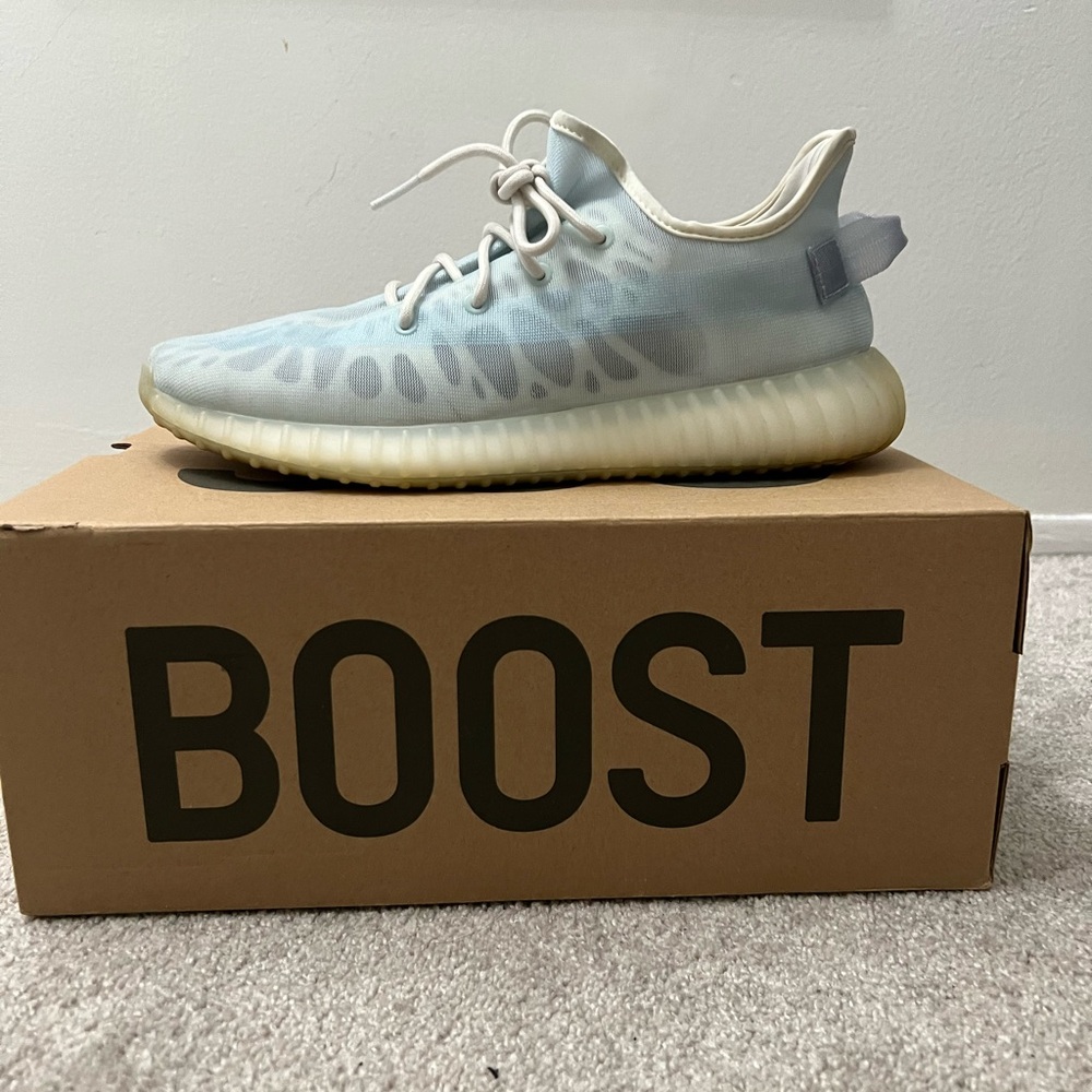 YEEZY MONO ICE (SIZE 12 1/2)